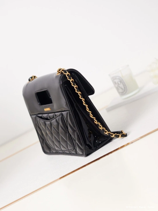 Hyper Peter CHANEL SMALL TOTE 0805